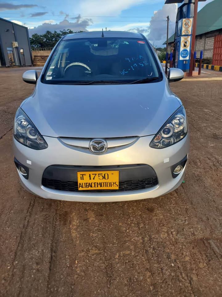 Mazda Demio série 2 it